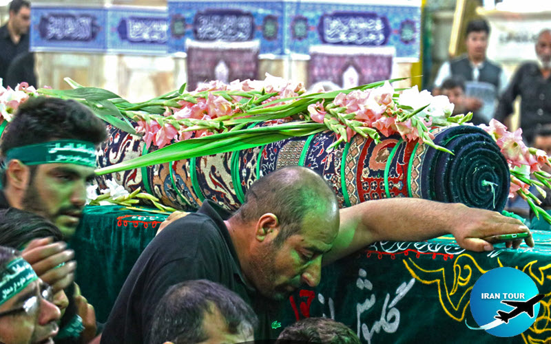 Mashhad Ardehal Calls You to the Ancient“Carpet Washing” Ceremony