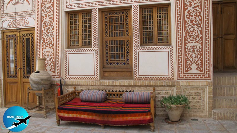 Iranian houses usually consisted of two main spaces