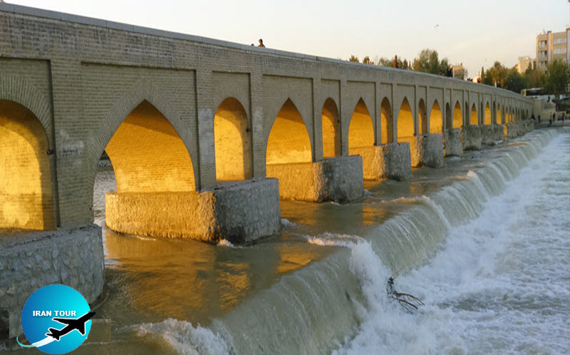  Marnan  A Historical Bridge on The Western Extreme of Esfahan