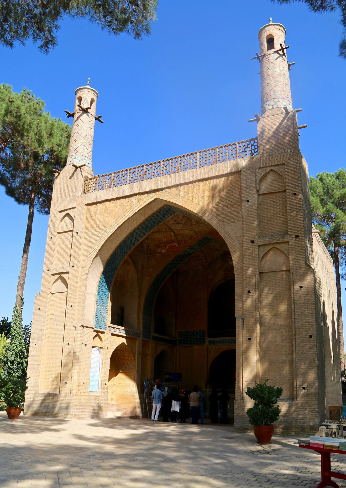  Menar Jonban or Shaking Minarets A Wonderful Structure of the Ilkhanid Era