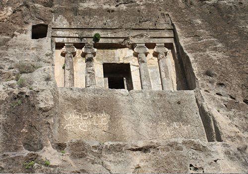Dav-Dokhtar Stone Ossuary Nourabad - Shiraz