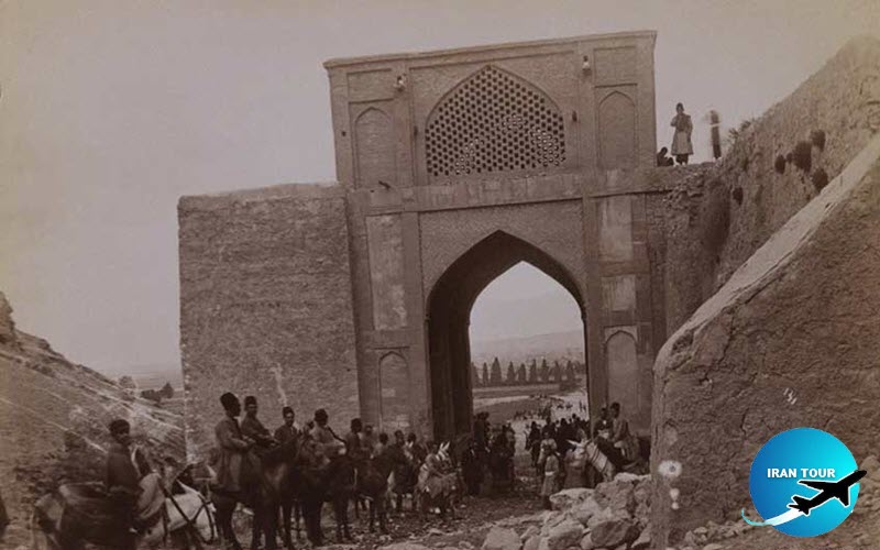 old picture of Qoran Gate or Koran Gate Shiraz