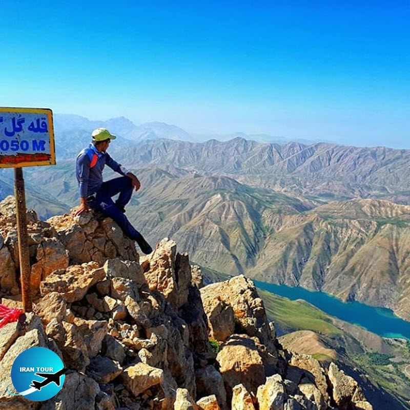 Gahar Lake is located on the slopes of the Oshtoran Kooh Mountains