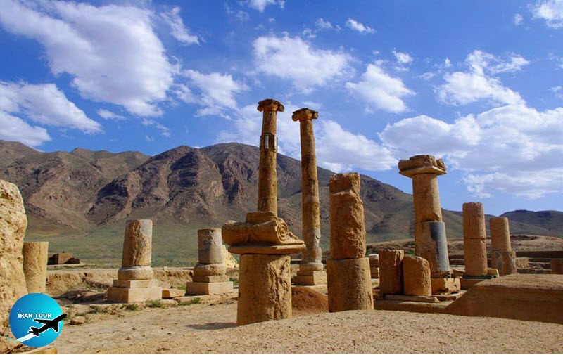 Khorhe Temple,  The only example of Greek architecture in Iran
