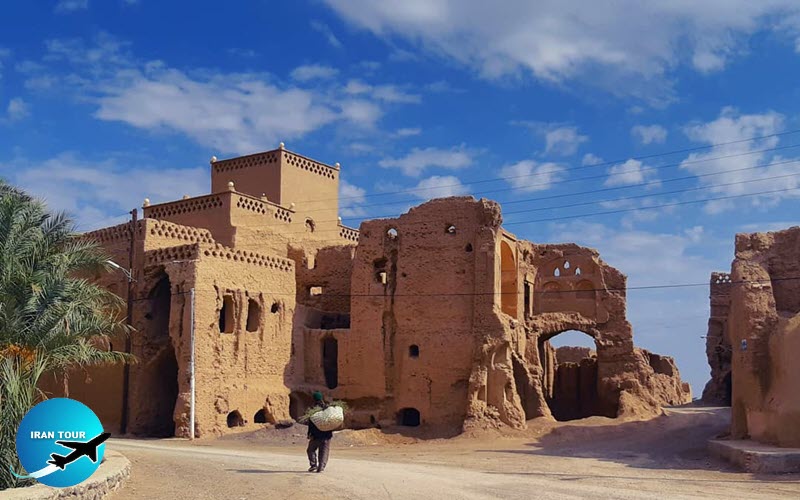 Bayazeh: Ancient Castle in Desert